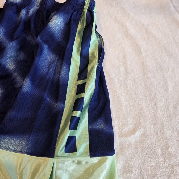 New Nike Dri-FIT Kids XL Blue Green Basketball Short Loose Fit Youth Athletic - Picture 8 of 10